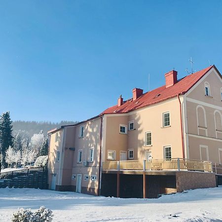 Pension Zaclersky Medved Buitenkant foto